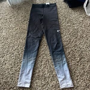 Nike Hyperwarm Leggings XS